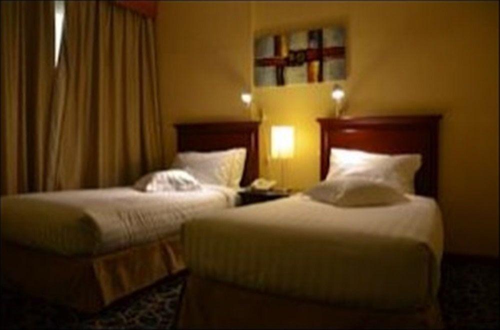 Richmond Greens Hotel Dubai Exterior foto